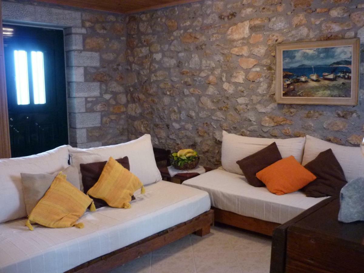 Big Blue Gytheio Traditional Stone Built Residence "Απέραντο Γαλάζιο" Πετρόκτιστη Κατοικία Exterior foto